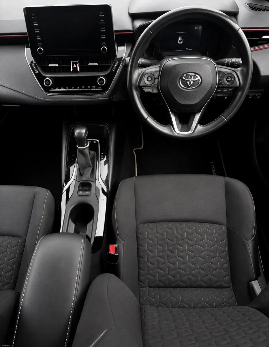 201 Toyota Corolla LUNA SPORT HYBRID - Image 4