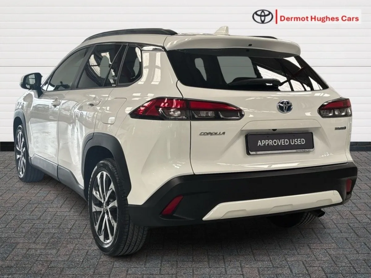 Toyota Corolla Cross LUNA SPORTS 2.0 HYBRID LAUNCH - Image 2