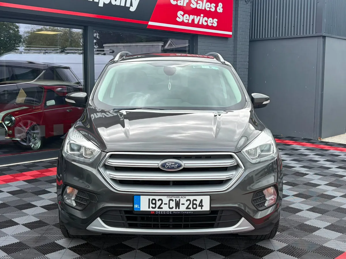 (191) Ford Kuga Titanium//Sat Nav//CarPlay - Image 3
