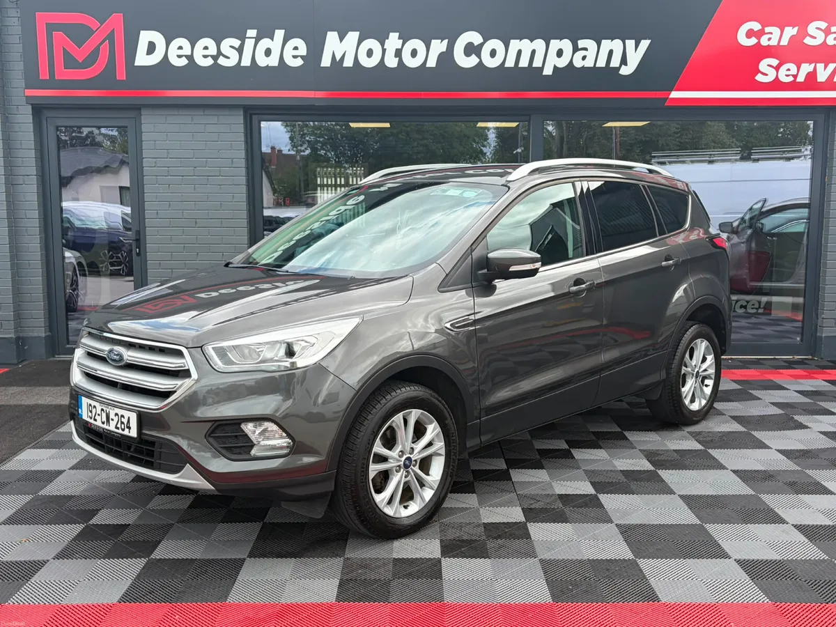 (191) Ford Kuga Titanium//Sat Nav//CarPlay - Image 2
