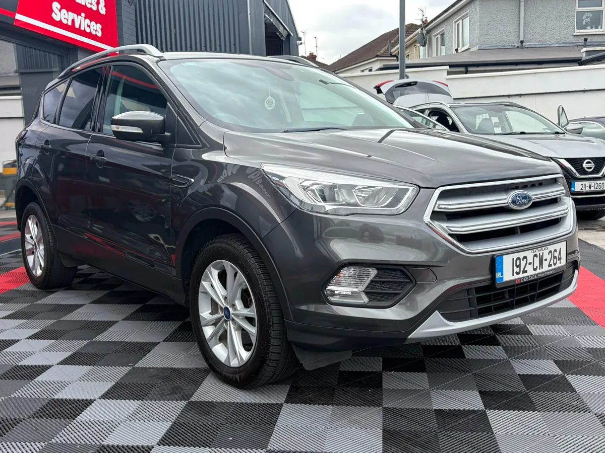 (191) Ford Kuga Titanium//Sat Nav//CarPlay - Image 4