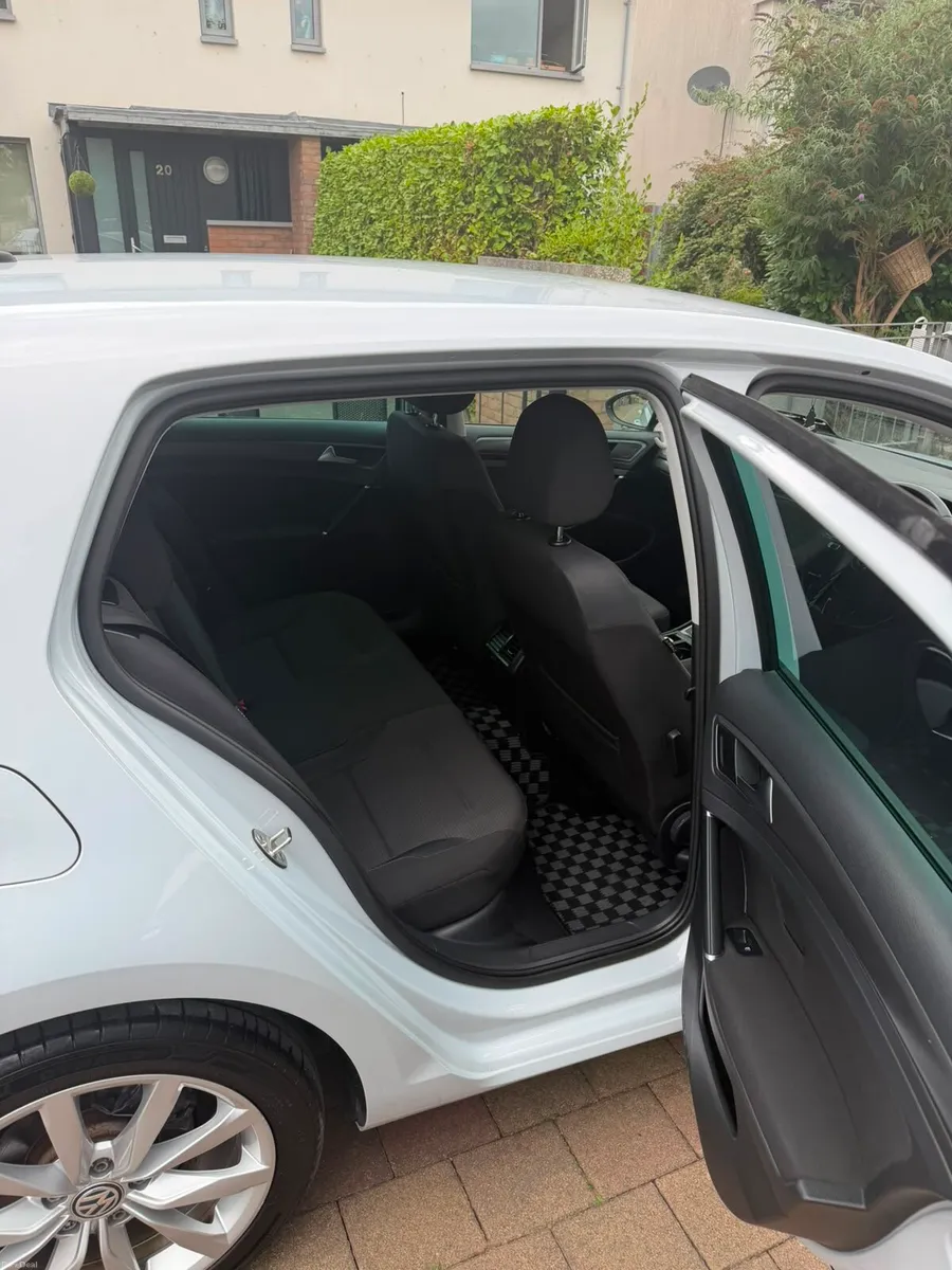 191 Folks Volkswagon Golf 1.2 petrol automatic - Image 6