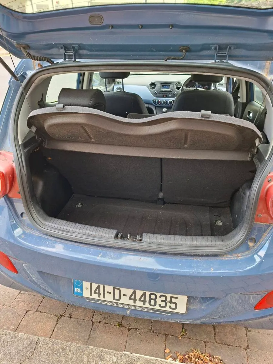 Hyundai i10 - Image 2