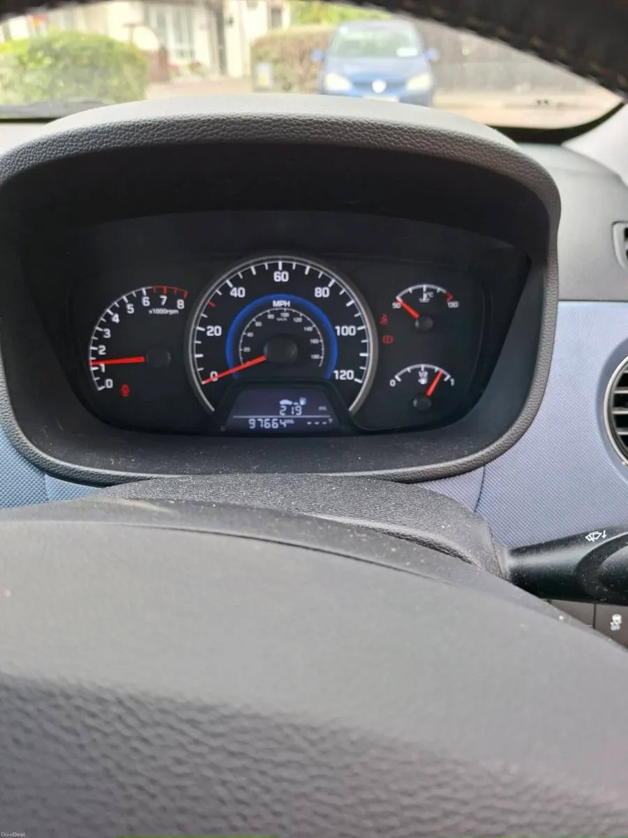Hyundai i10 - Image 4