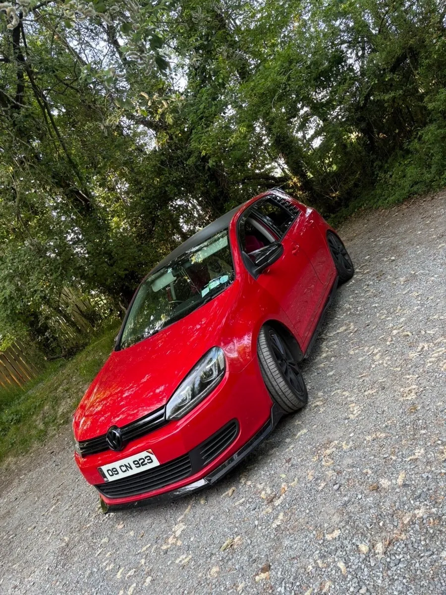 Car - Image 1