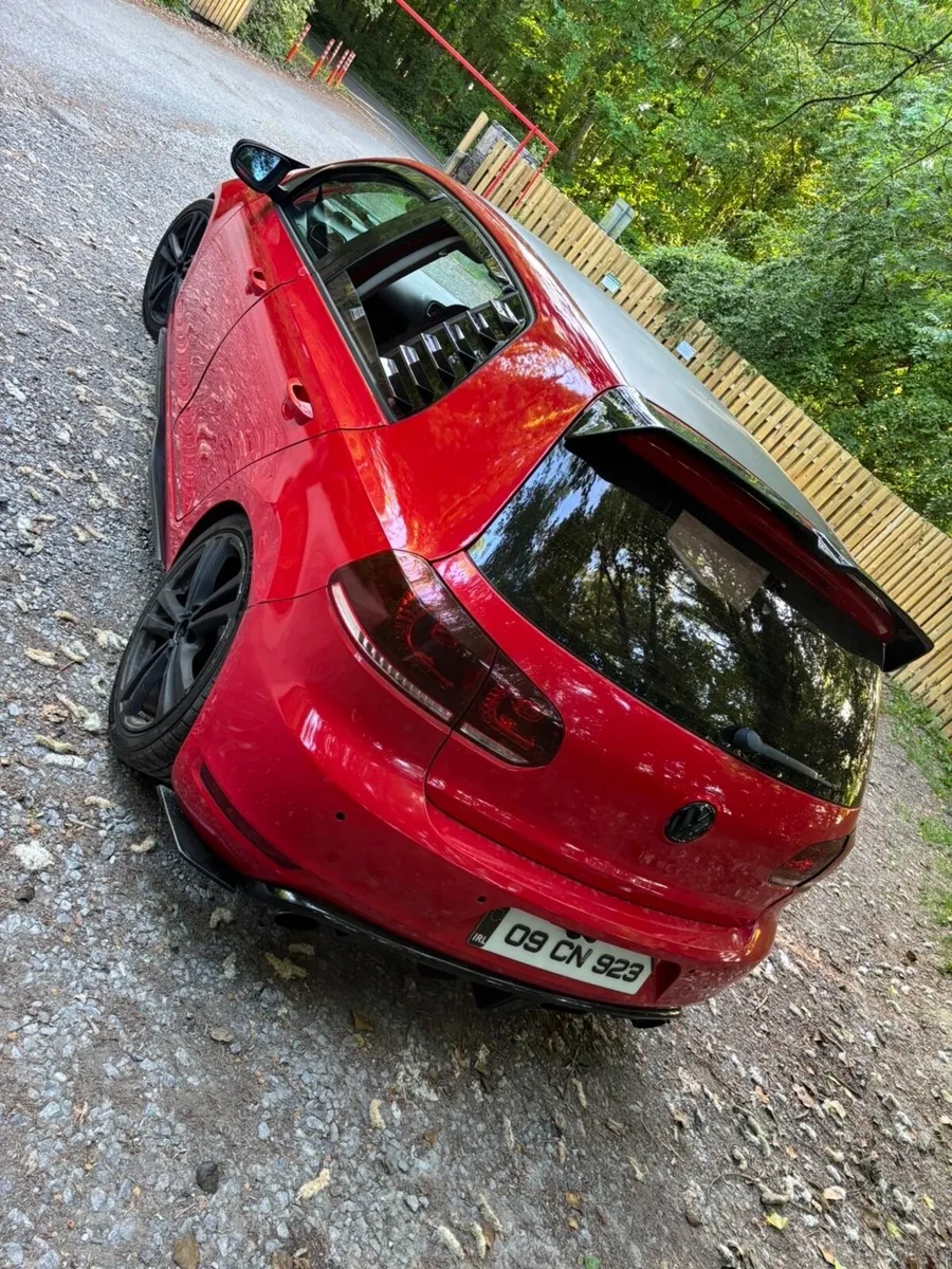 Car - Image 2