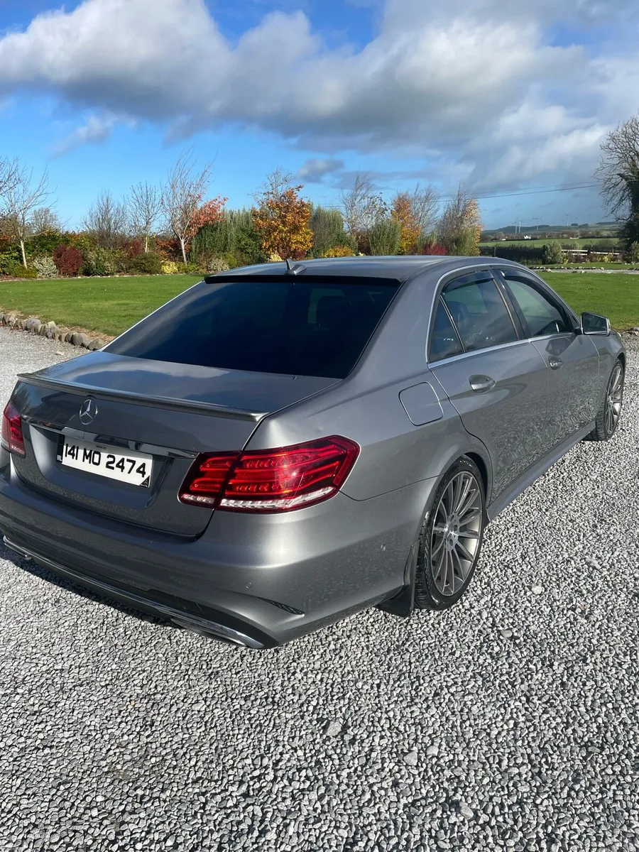 Mercedes E220 AMG - Image 5