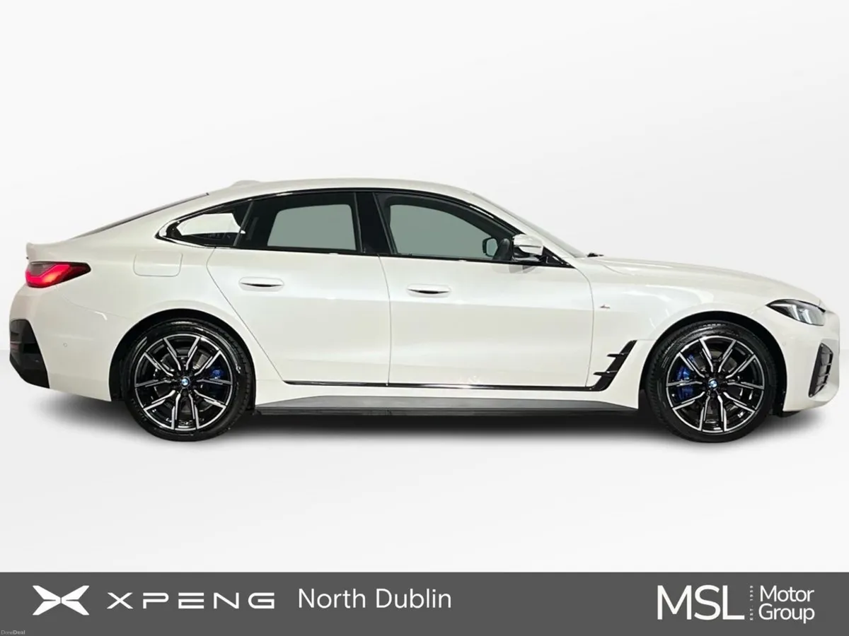 BMW i4 M-Sport Edrive35 286BHP - Reversing Camera - Image 5