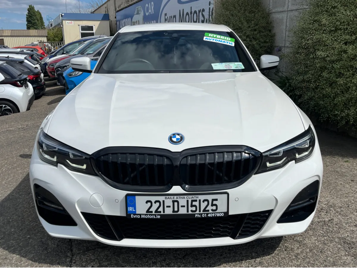 BMW 3-Series 330E M-SPORT PHEV AUTOMATIC HYBRID 2. - Image 2