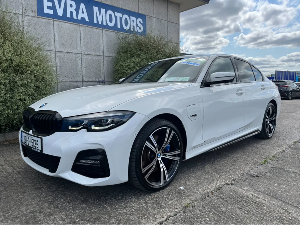 BMW 3-Series 330E M-SPORT PHEV AUTOMATIC HYBRID 2. - Image 5