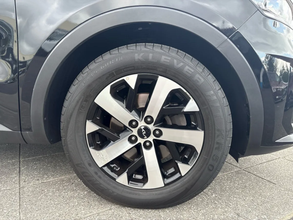 Kia Sorento K3 5P 5DR AUTO - Image 4