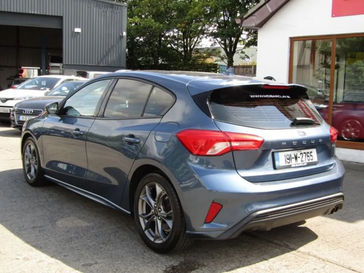Ford Focus St-line 1.0 Ecoboost 125PS 4DR - Image 5