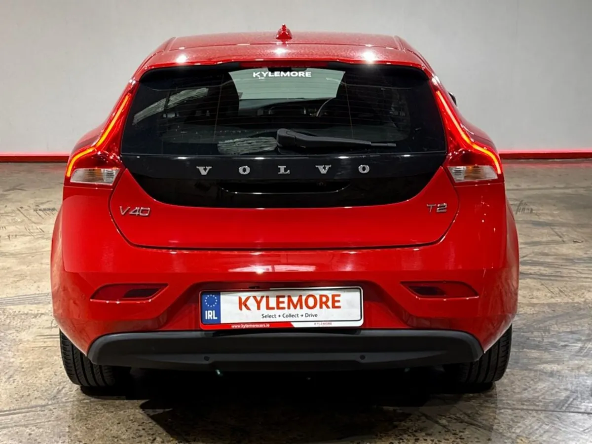 Volvo V40 1.5 AUTOMATIC - FACTORY ALLOYS - CRUISE - Image 4