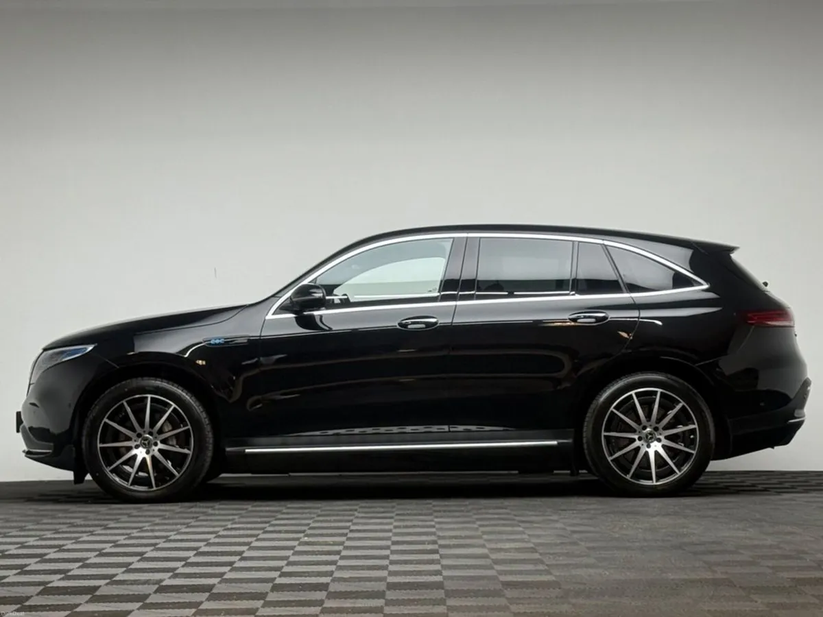 Mercedes-Benz EQC 400 AMG LINE 4MATIC - Image 4