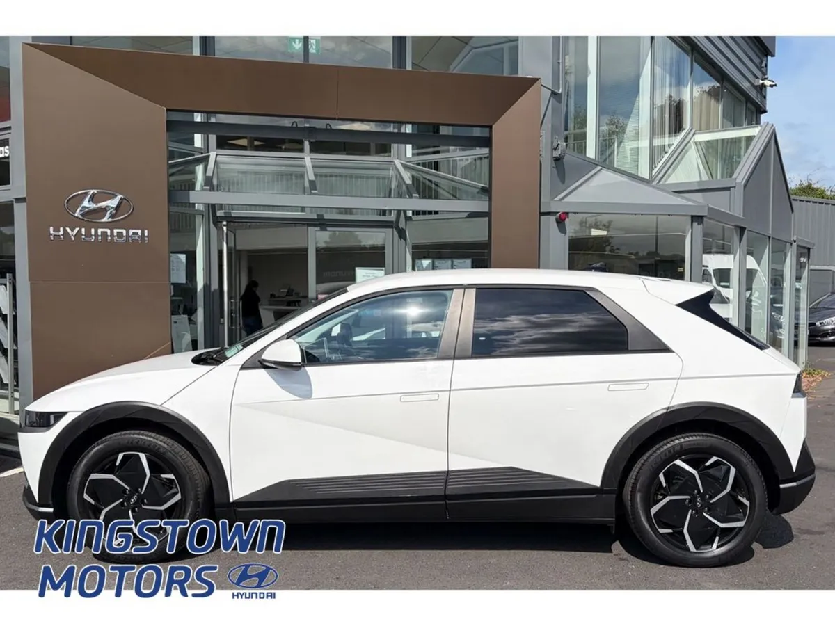 Hyundai IONIQ 5 Executive Plus 58 5DR Auto - Image 3