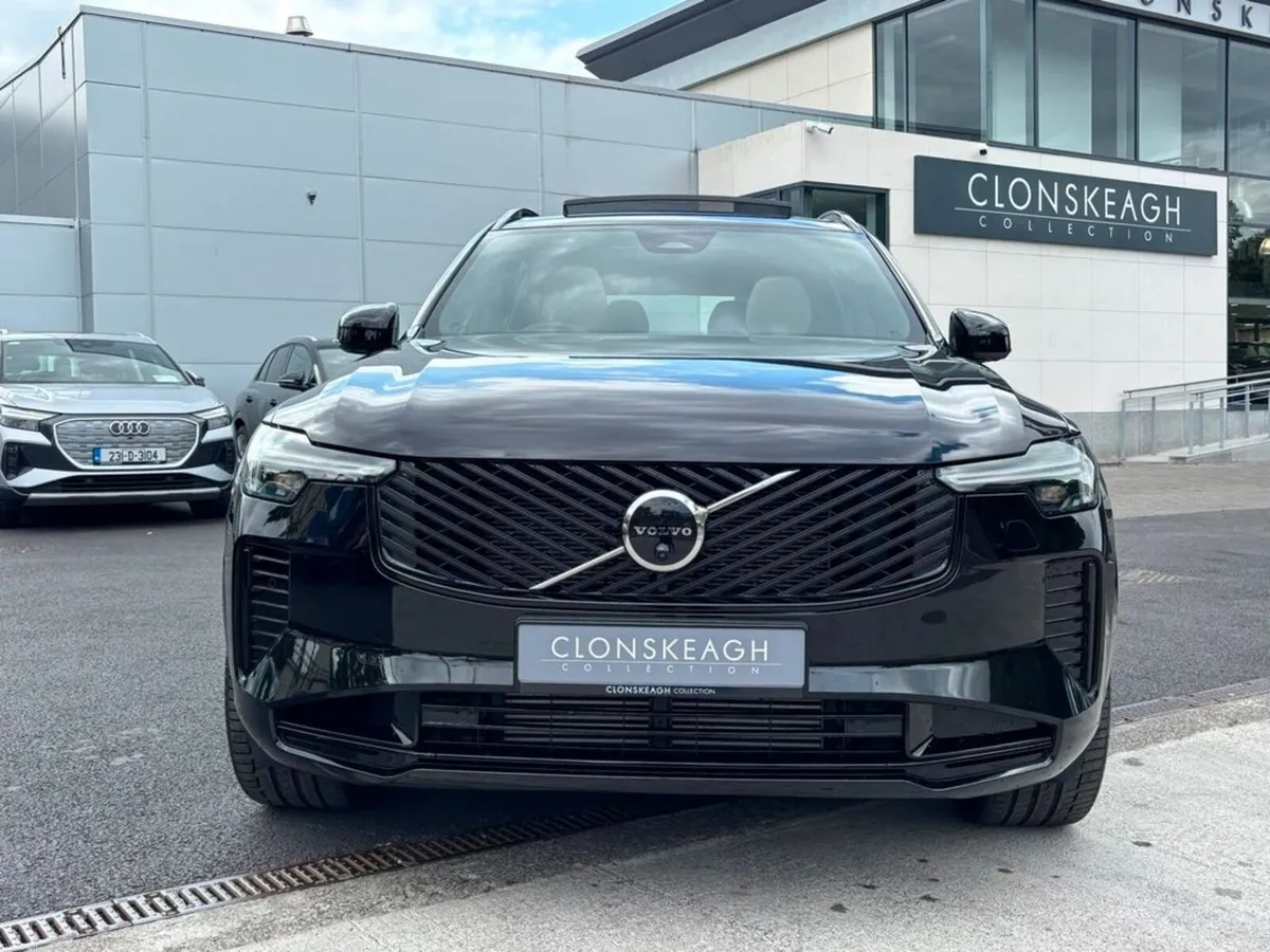 Volvo XC90 T8 PLUS AWD - Image 3