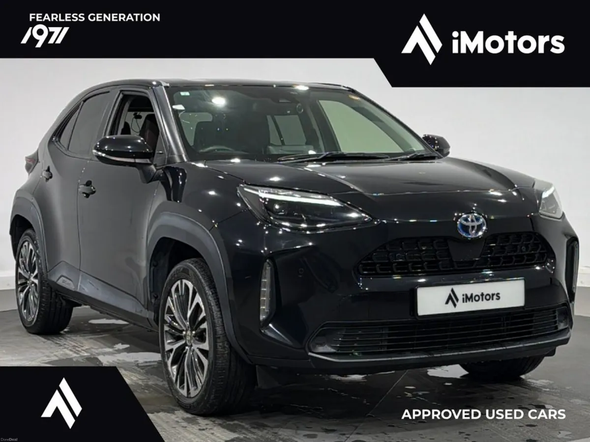 Toyota Yaris Cross HYBRID X TOP SPEC HEATED SEATS - Image 1