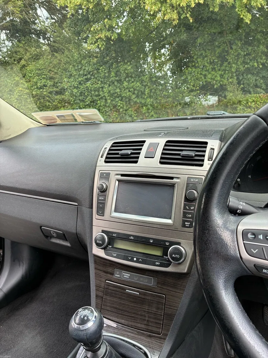 Toyota Avensis - Image 5