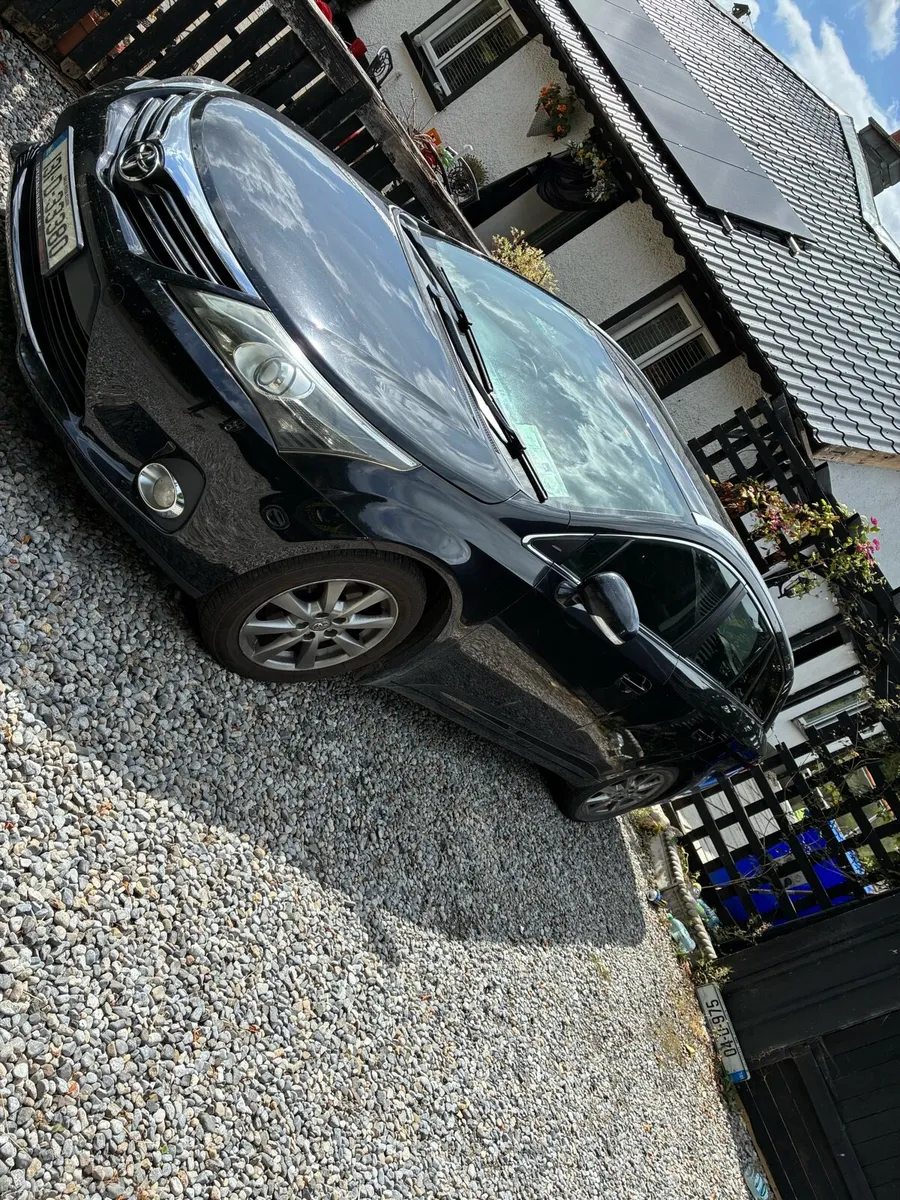 Toyota Avensis - Image 2