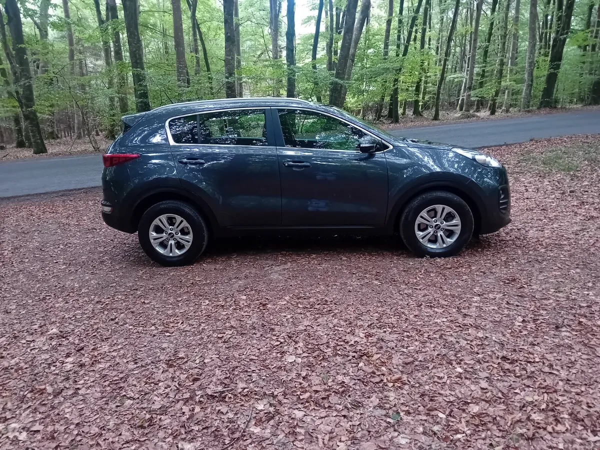 162 KIA SPORTAGE 1.7 CRDI 6 SPEED  1 OWNER - Image 5