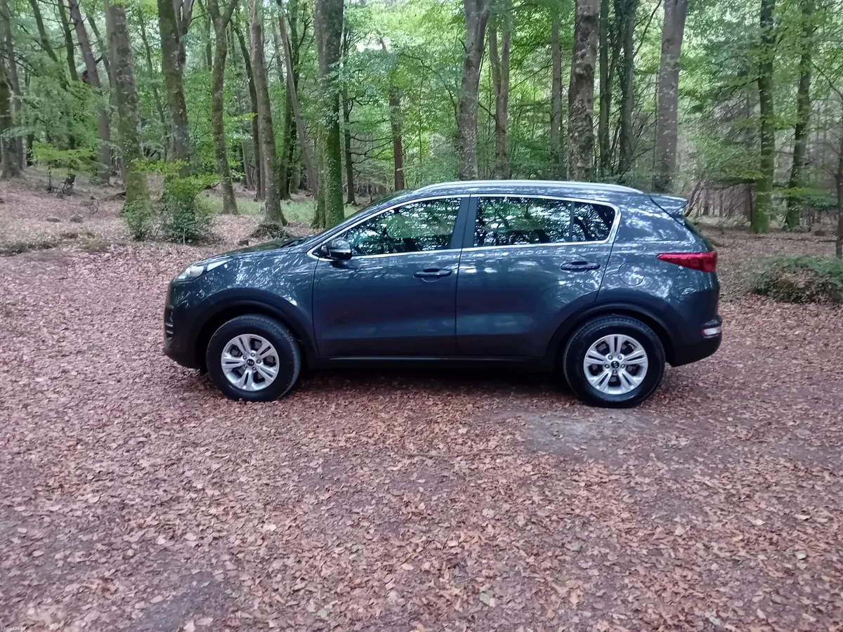 162 KIA SPORTAGE 1.7 CRDI 6 SPEED  1 OWNER - Image 4