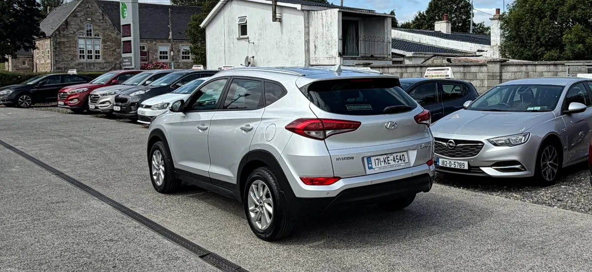17 Hyundai Tucson 1.7d - Image 3