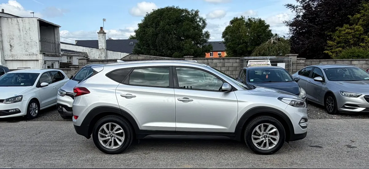 17 Hyundai Tucson 1.7d - Image 2