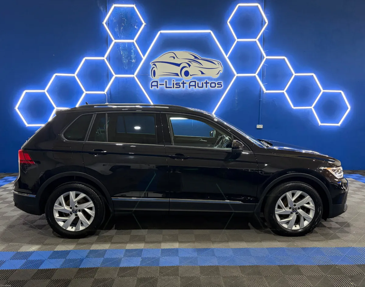 Volkswagen Tiguan 2.0TDI / FINANCE AVAILABLE - Image 2