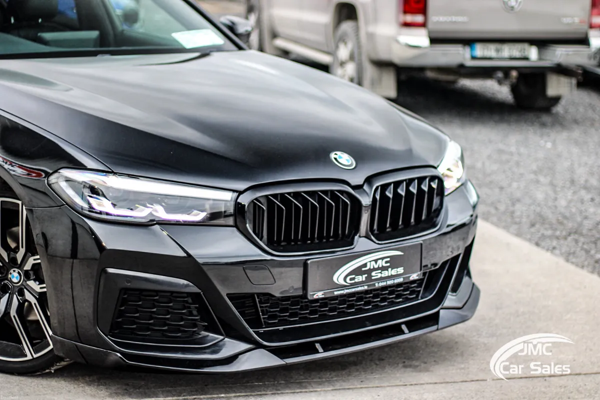2022 BMW 5 SERIES LCI AUTO - Image 5