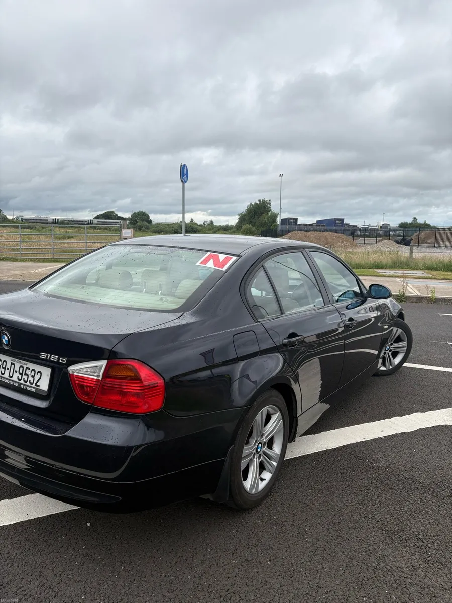 2009 bmw 318d es edition - Image 4