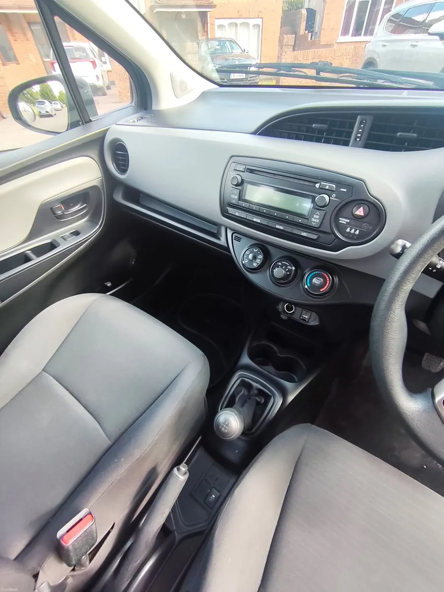 Toyota Yaris - Image 3