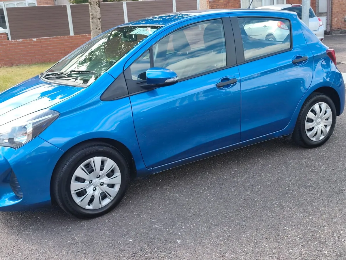 Toyota Yaris - Image 5