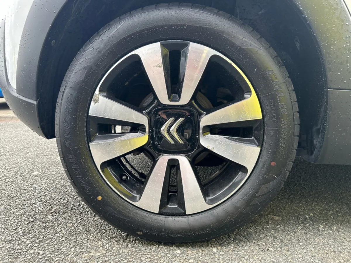 Citroen C3 FEEL PURETECH 110 S&S EAT6 4 4DR - Image 5