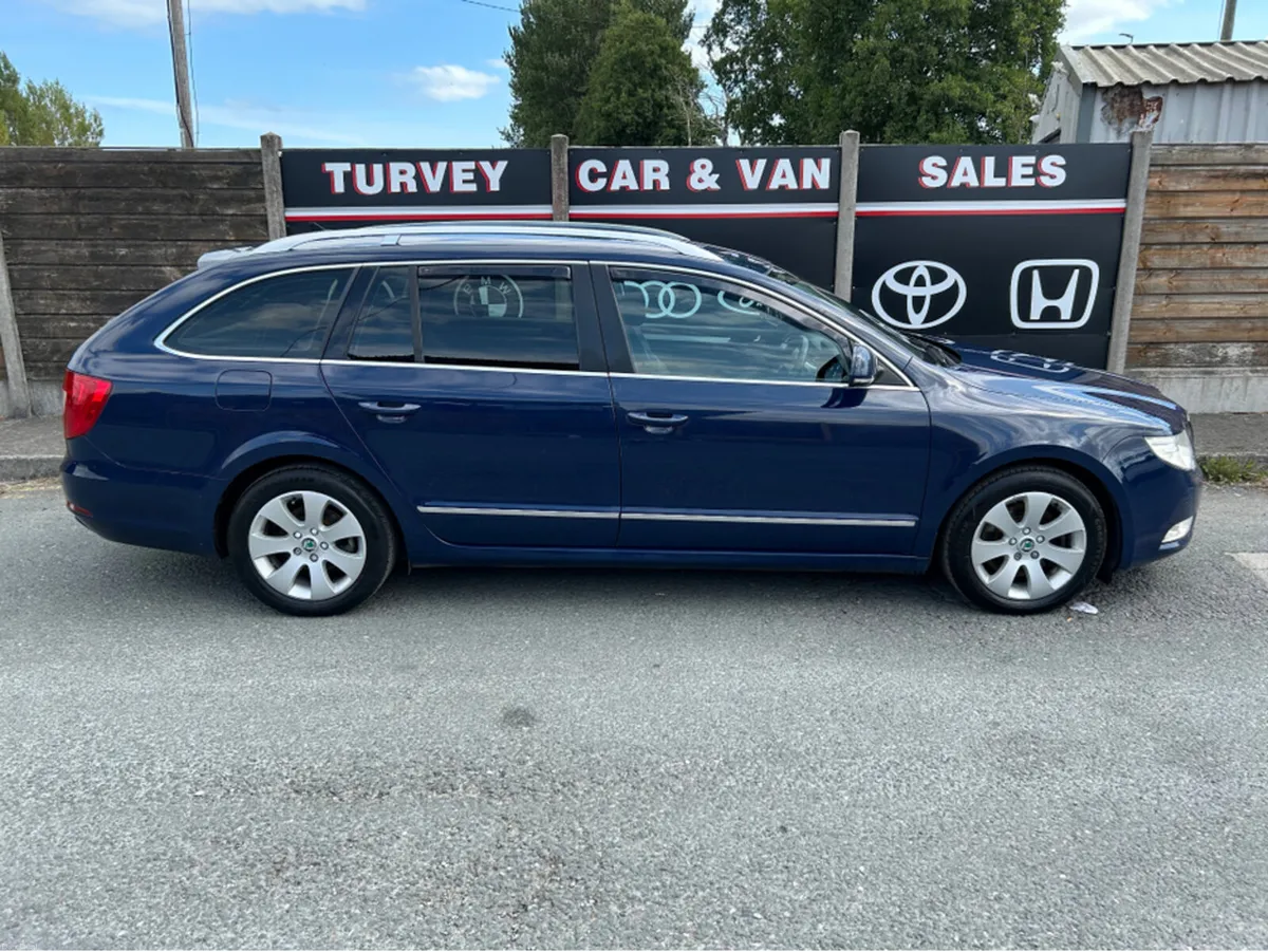 Skoda Superb 1.6 TDI ELEGANCE  GREENLINE II 5DR ES - Image 3