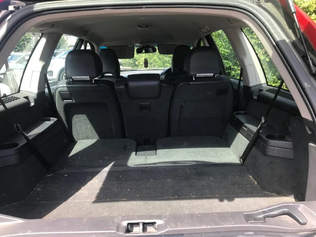 Volvo XC90 D5 AWD SE GT 5DR AUTO - Image 5