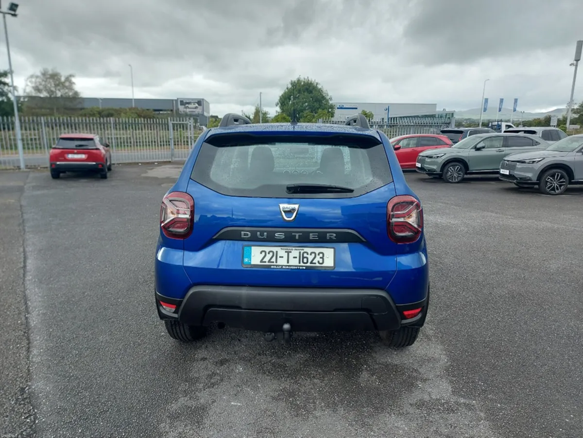 Dacia Duster ESSENTIAL BLUE DCI 115 4X2 5DR - Image 5
