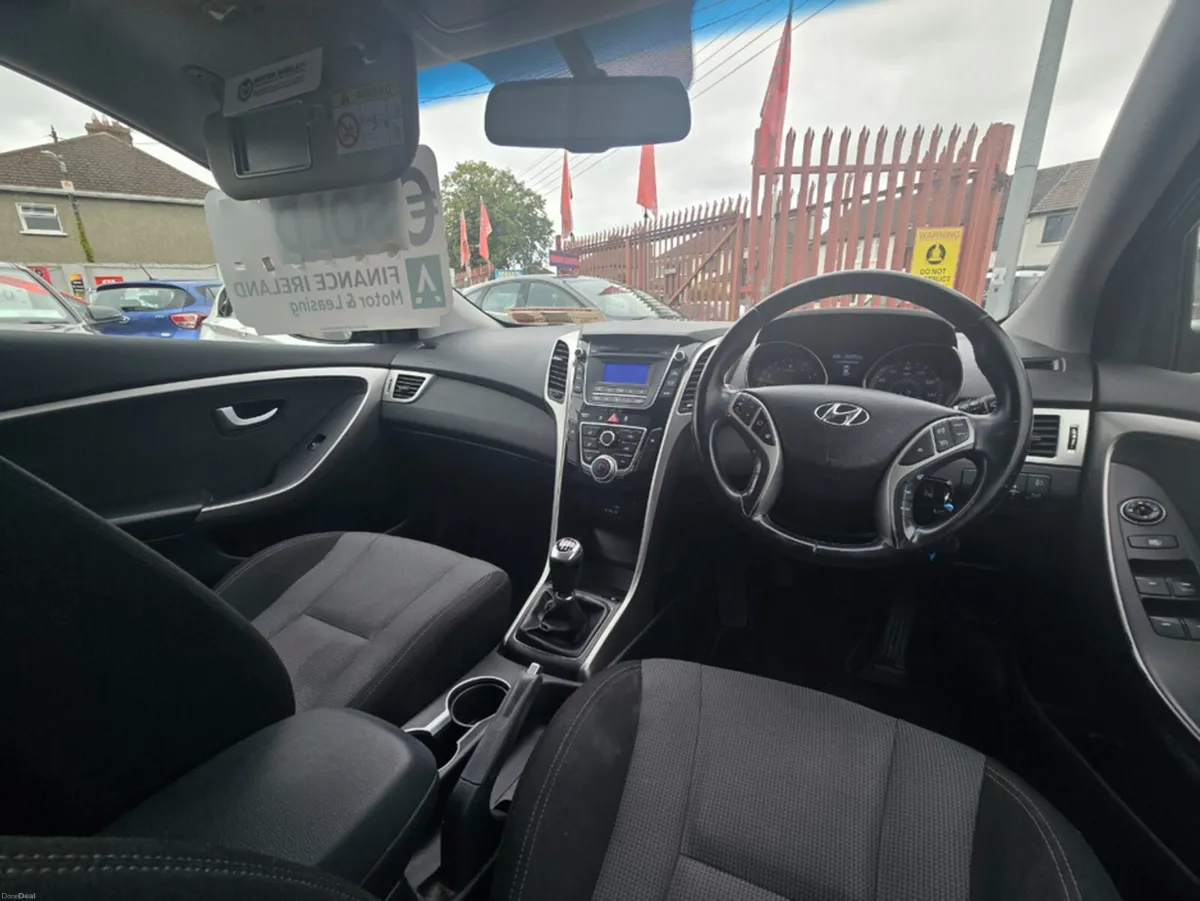 Hyundai i30 1.4 T-GDI SE 100PS 5DR - Image 6