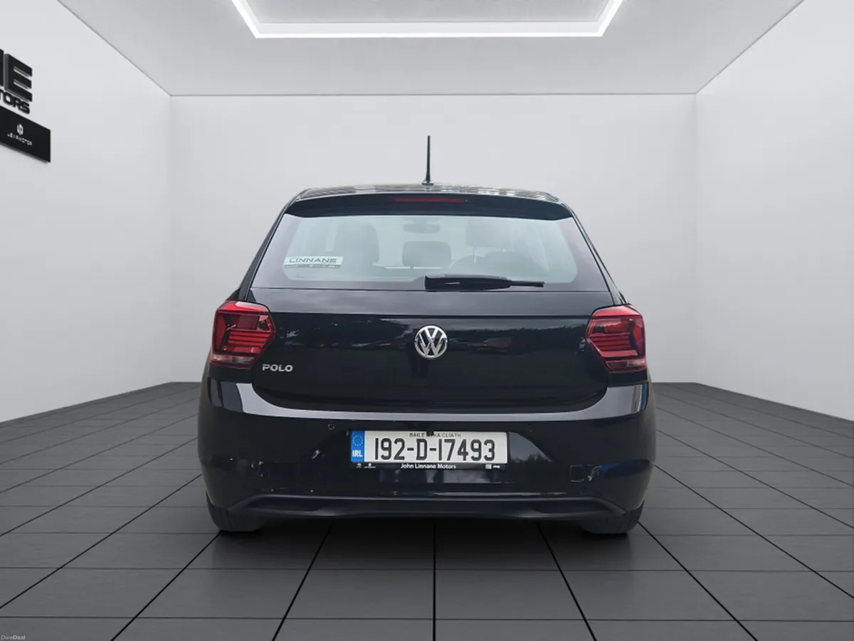 Volkswagen Polo CL 1.0 MANUAL 5SPEED 65HP 5DR - Image 4