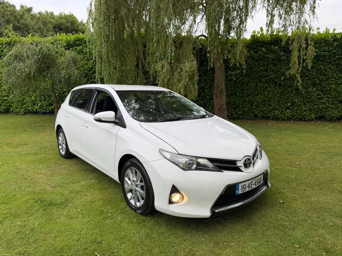 15 Toyota Auris 1.4 D4D Icon Nct 05/27 - Image 3