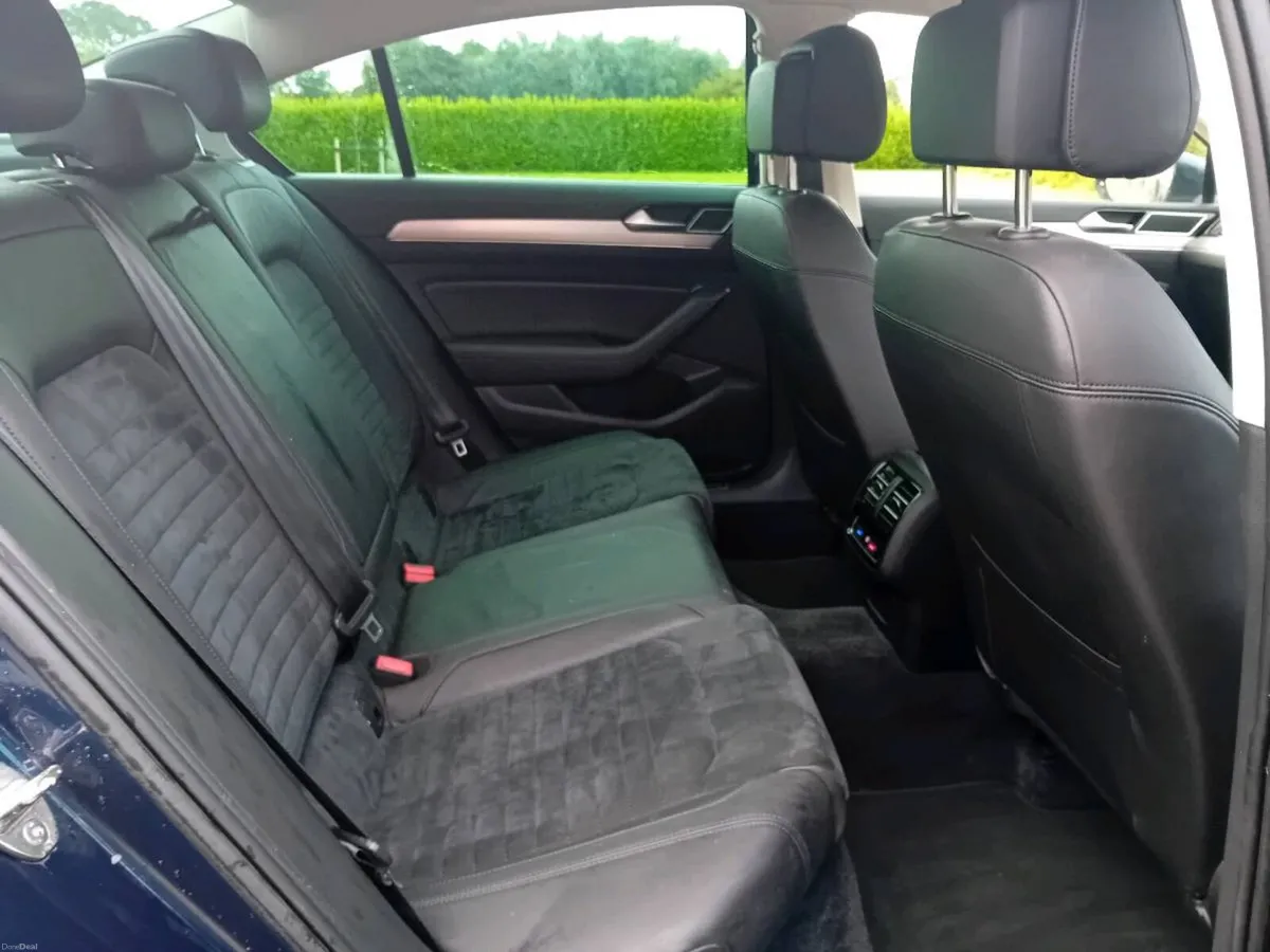2017 VW Passat Diesel - Image 5