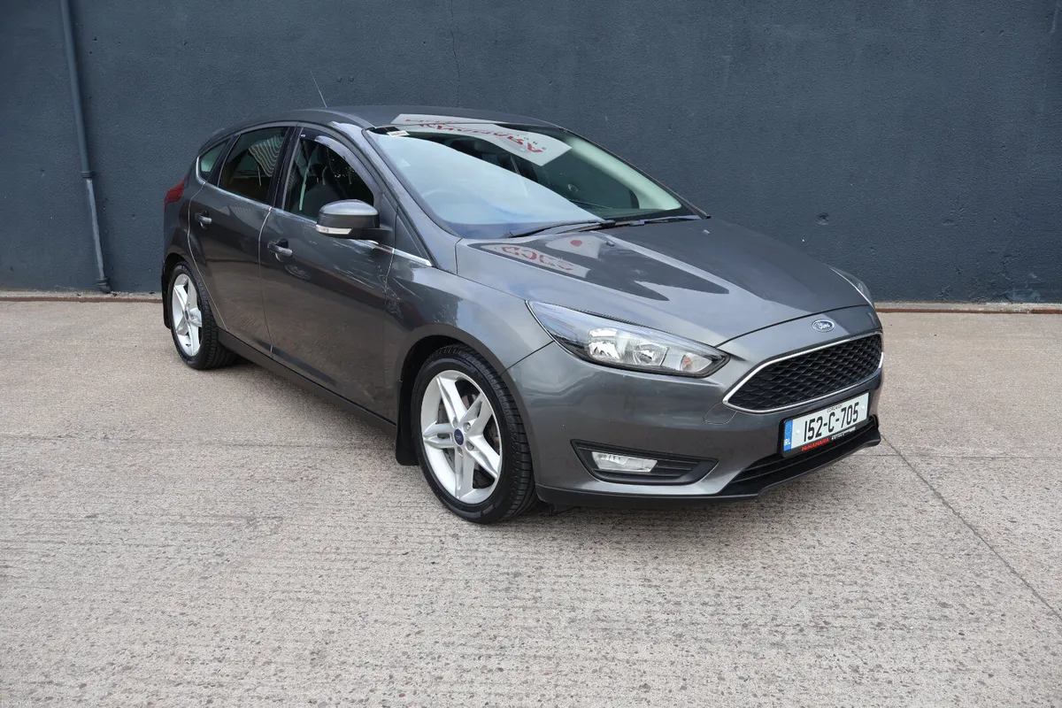 Ford Focus 5dr Zetec Only 2 Owners 12 Months NCT! - Image 3