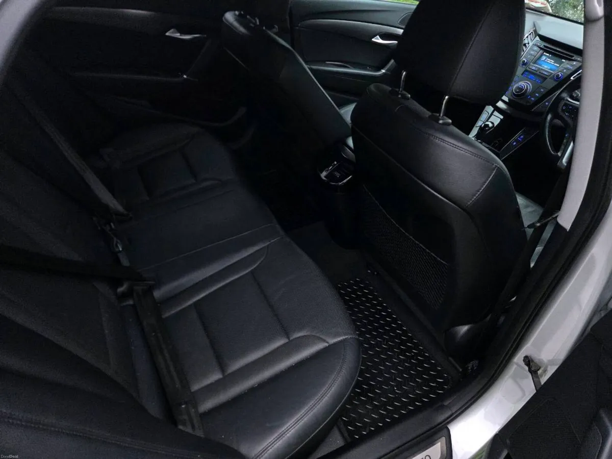 Hyundai i40 executive Plus Automatic - Image 6