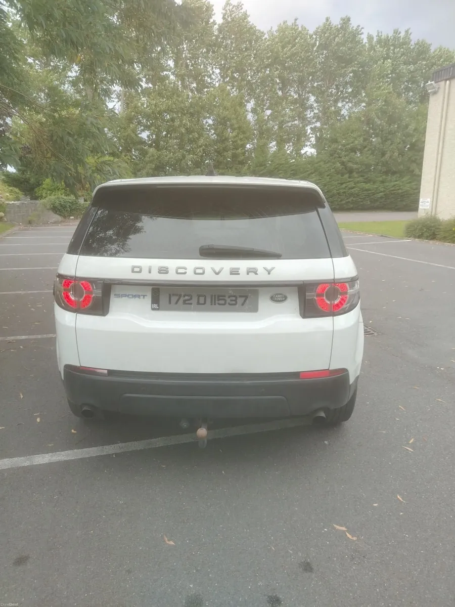 Land Rover Discovery Sport 2017 - Image 3