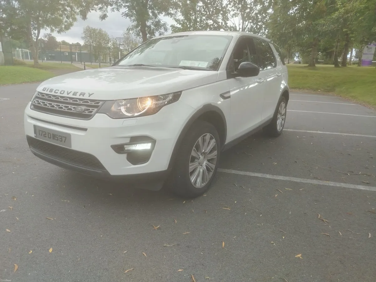 Land Rover Discovery Sport 2017 - Image 2