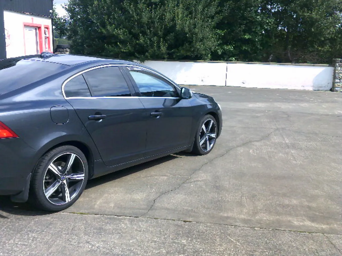 Volvo S60 2017 - Image 4