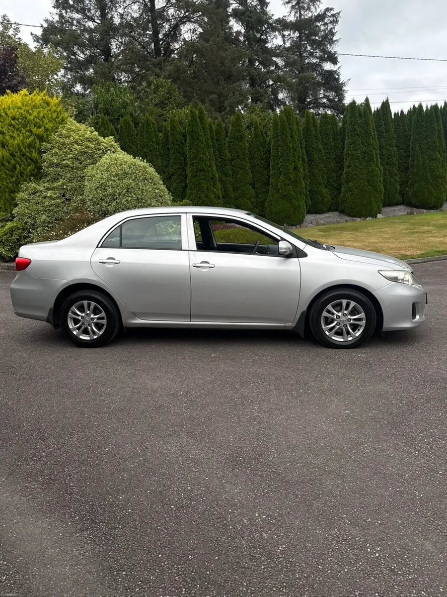 Toyota corrola - Image 4