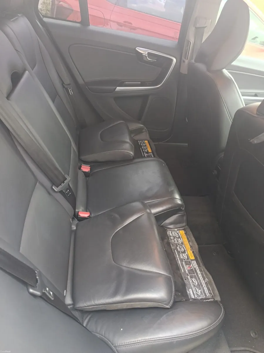 Volvo V60 D4 Business Edition (new engine) - Image 6