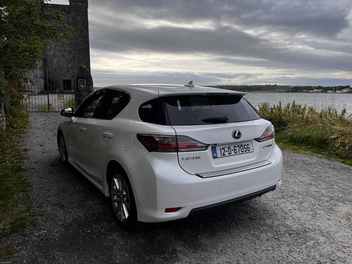 Lexus CT200H 2012 - Image 4