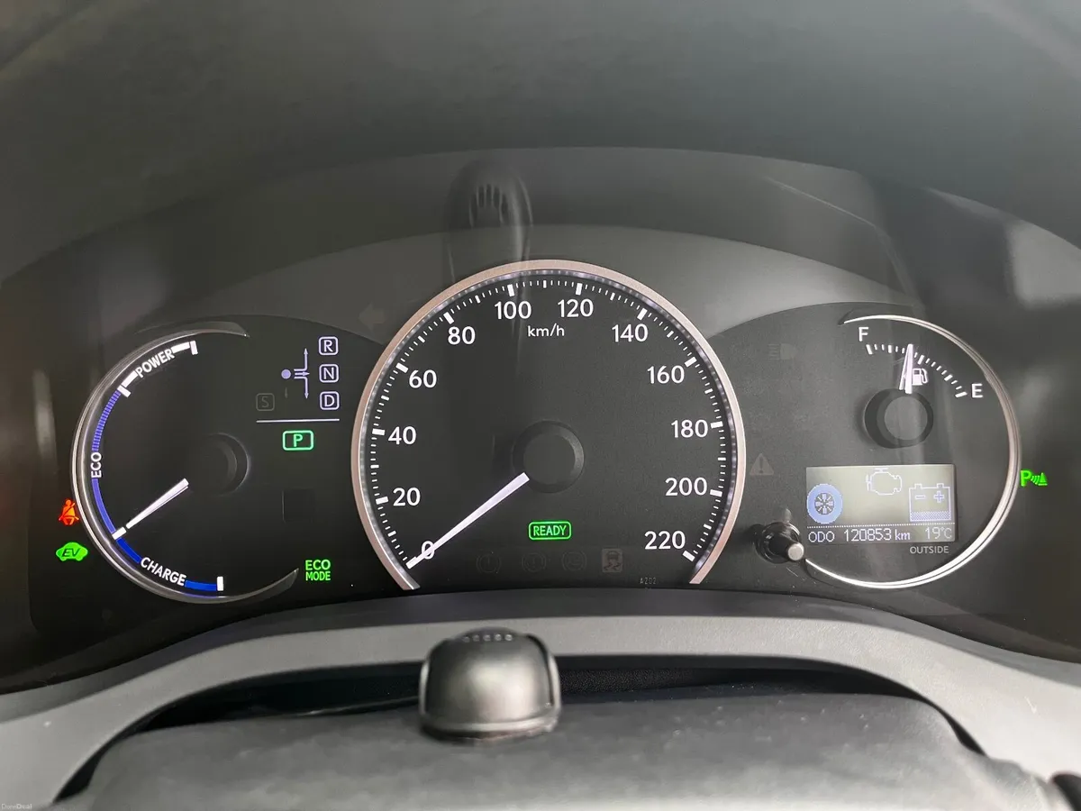 Lexus CT200H 2012 - Image 6