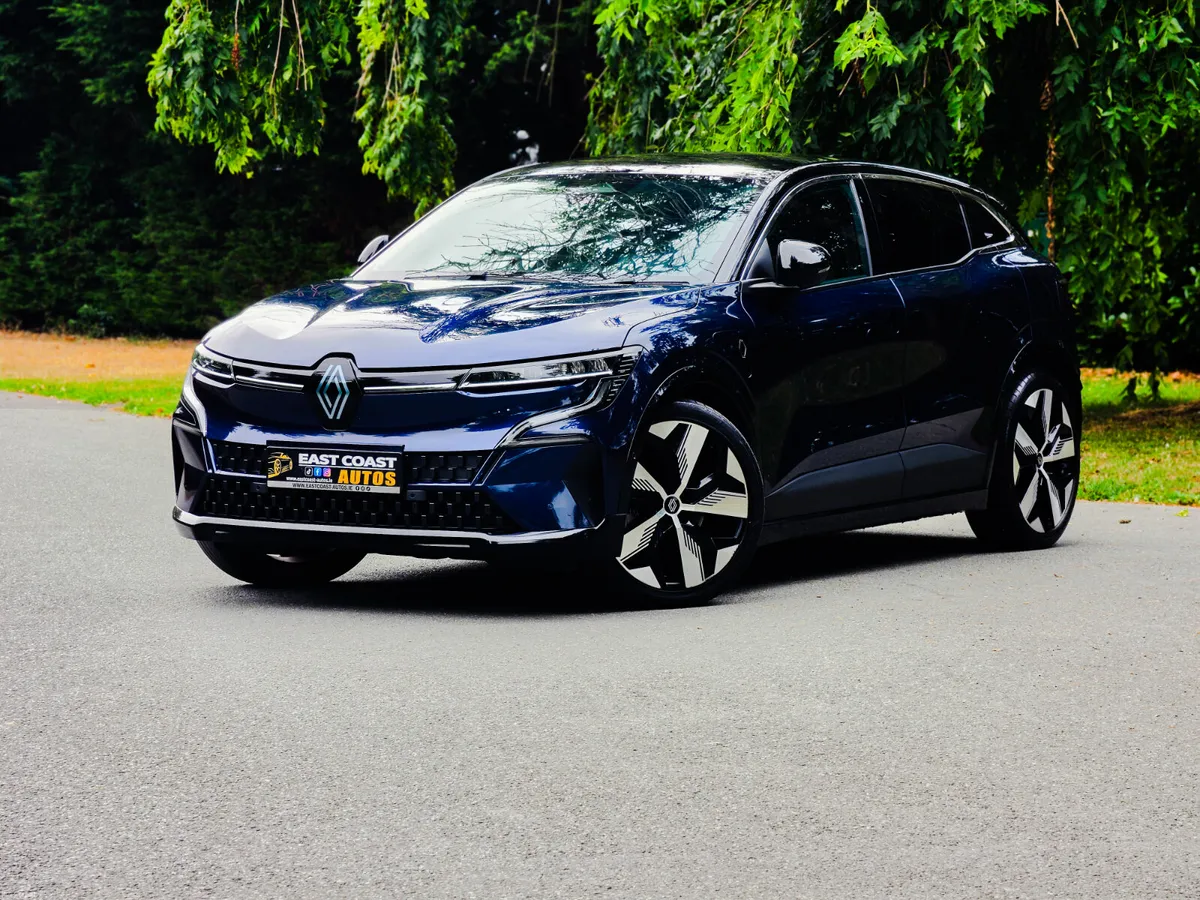 Renault Megane E-Tech 2023 - Image 1